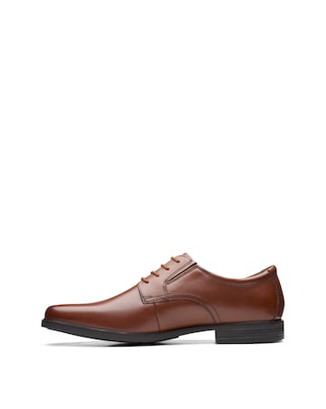 Clarks Howard Walk Shoes - Tan