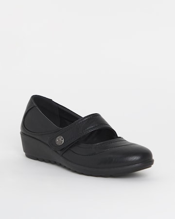 Cushion Walk Touch And Close Mary Jane Shoe EEE Fit