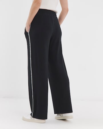Soft Touch Stitch Detail Wide Leg Jogger