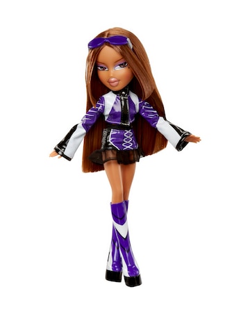 Bratz Scorchin Fashion Doll - Yasmin