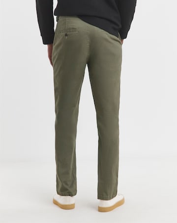 Straight Fit Chino