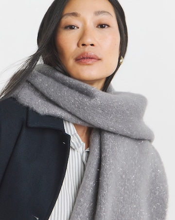 Lurex Fluffy Blanket Scarf