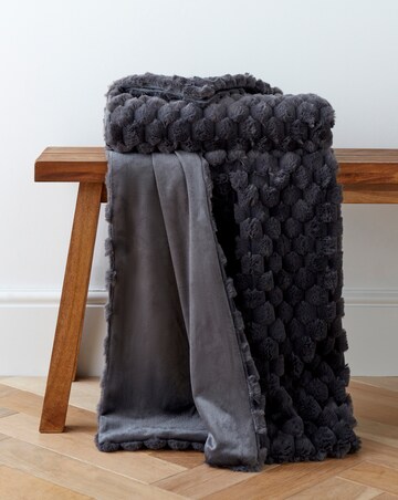 Scallop Faux Fur Throw