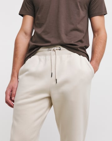 Relaxed Fit Jogger