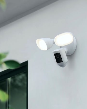 Ring Floodlight Cam Pro - White
