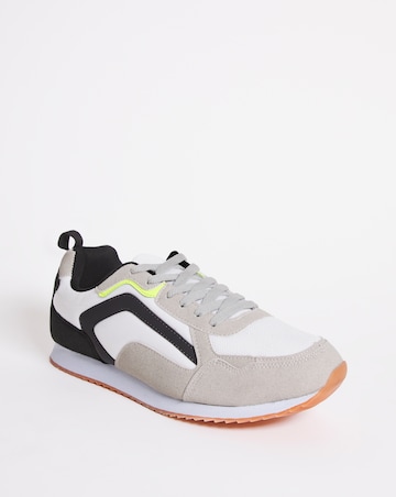 Trainer Wide Fit