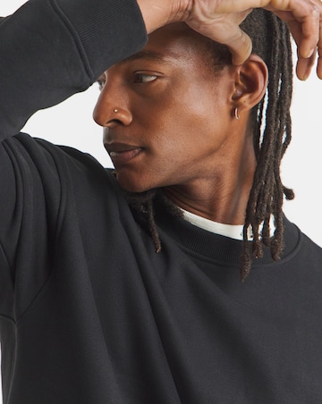 Relaxed Crew Neck Sweatshirt- Black