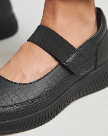 Heavenly Soles Gwen Touch and Close Bar Trainer - Extra Wide Fit (EEE)