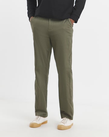 Straight Fit Chino