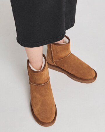 Sia Suede Warm Lined Snug Boots - Wide Fit (E)