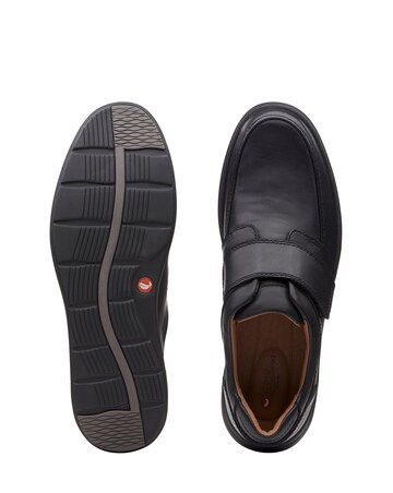 Clarks Un Abode Strap Wide Fit Shoes - Black