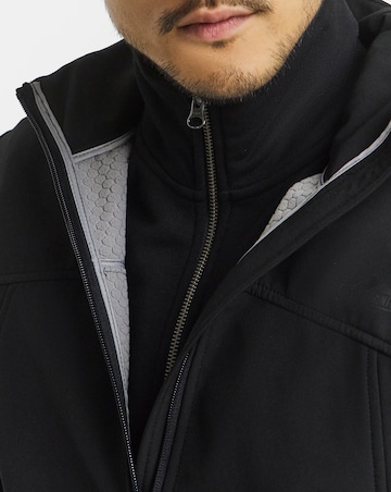 Snowdonia Showerproof Softshell Jacket