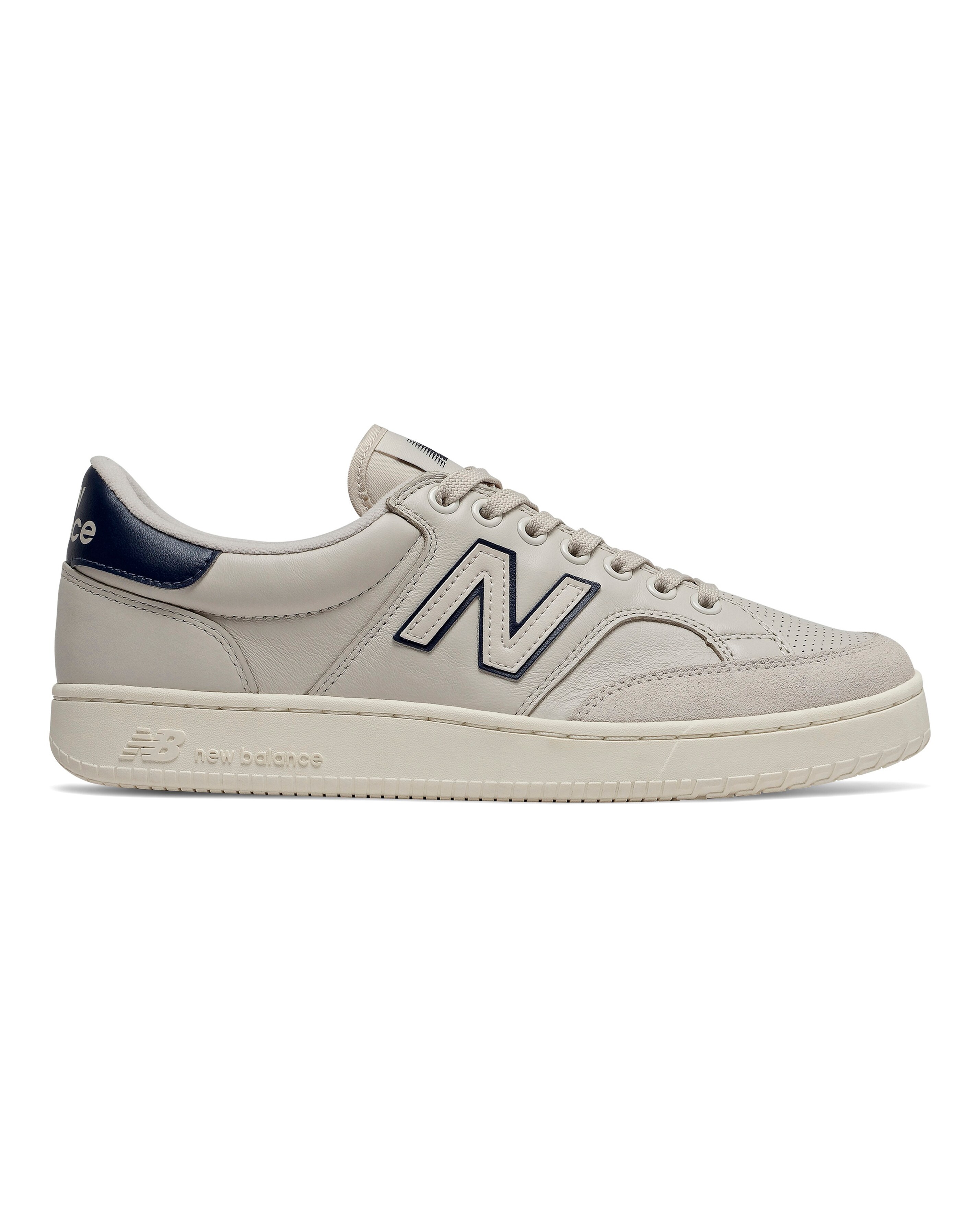 new balance pro court trainers