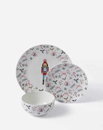 Merry Berries & Bows 12 Piece Dinner Set