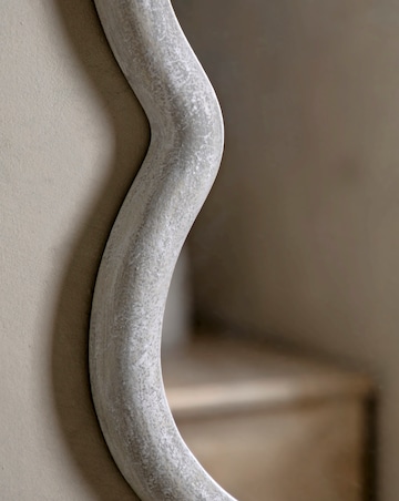 Gallery Como Curved Rectangle Mirror 620x900mm