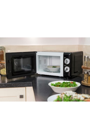Russell Hobbs RHRETMM705B 17Litre Retro Manual Microwave - Black