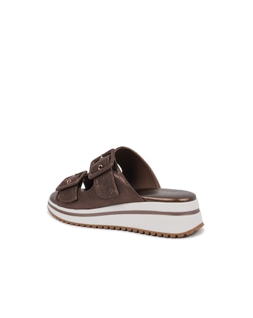 Paradox London Voyage Platform  Slidders