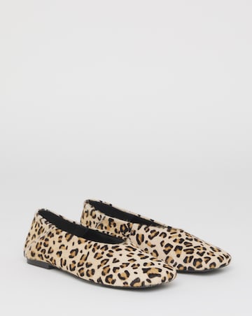 Primrose High Cut Leather Ballerina - Wide Fit (E)