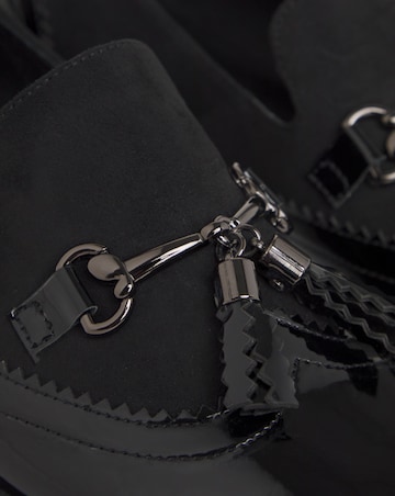 Drama Brogue Tassel Loafer - Extra Wide Fit (EEE)