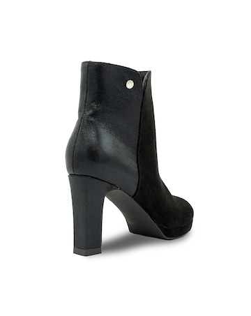 Paradox London Astrid Platform Boots