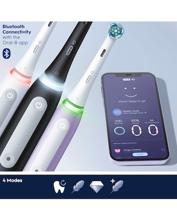 Oral-B iO4 White with Travel Case