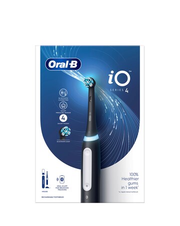 Oral-B iO4 Black with Travel Case